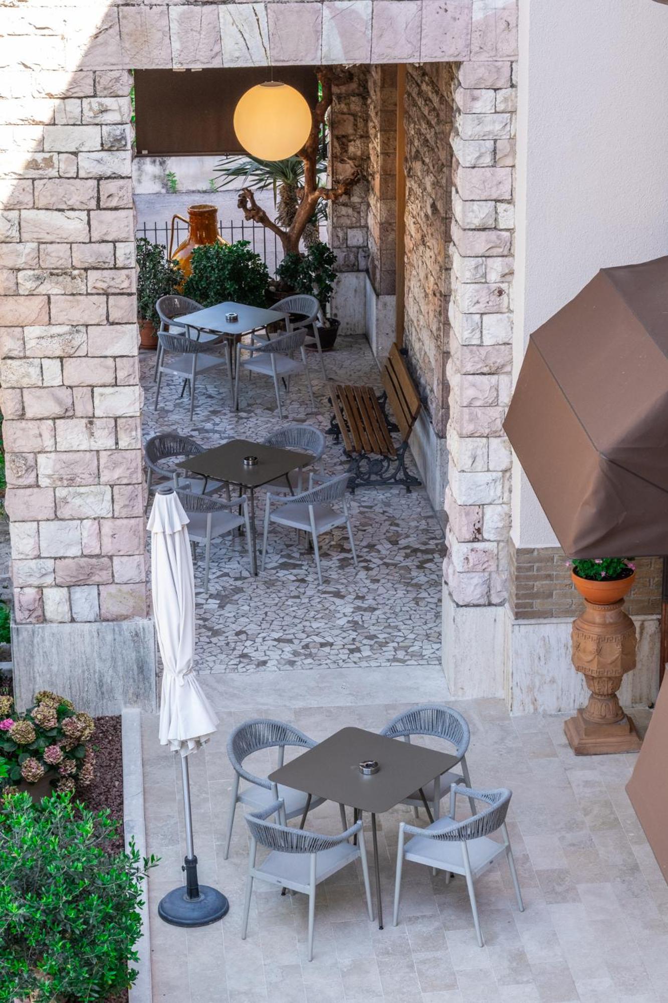 Hotel Moderno Assisi Ngoại thất bức ảnh