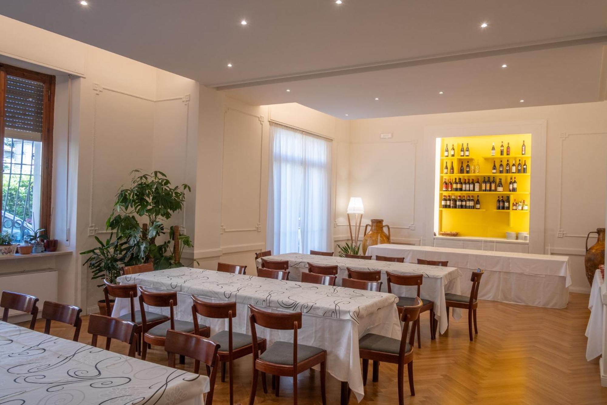 Hotel Moderno Assisi Ngoại thất bức ảnh