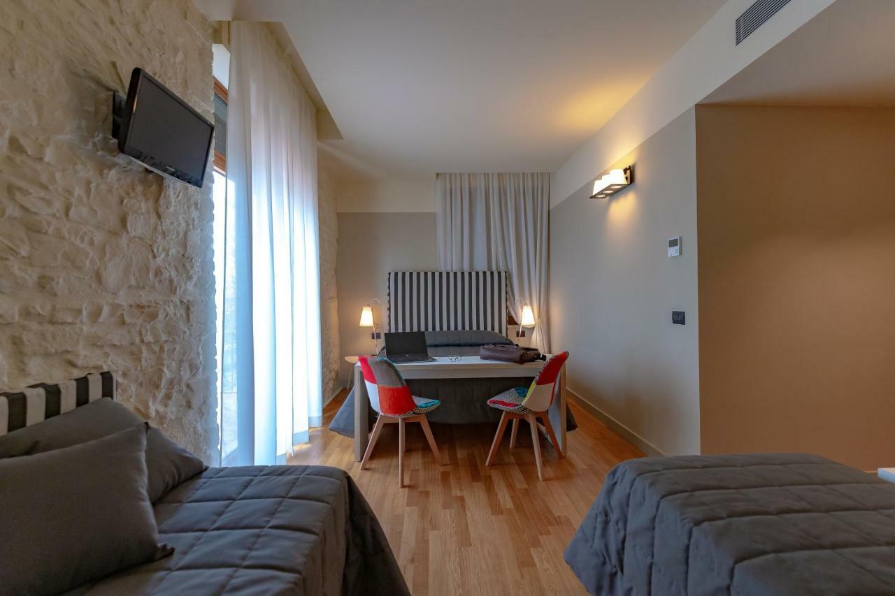 Hotel Moderno Assisi Ngoại thất bức ảnh