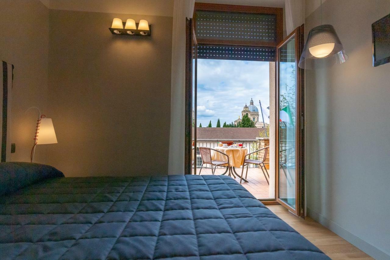 Hotel Moderno Assisi Ngoại thất bức ảnh