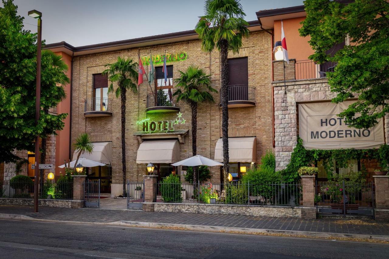 Hotel Moderno Assisi Ngoại thất bức ảnh